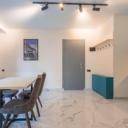 Luxury X By Umbrella Aparthotel Tbilisi Luaran gambar